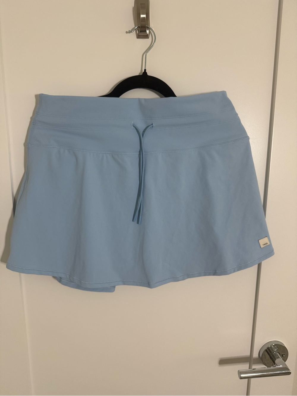 Vuori Daily Skirt - Sky Blue
Size:  M